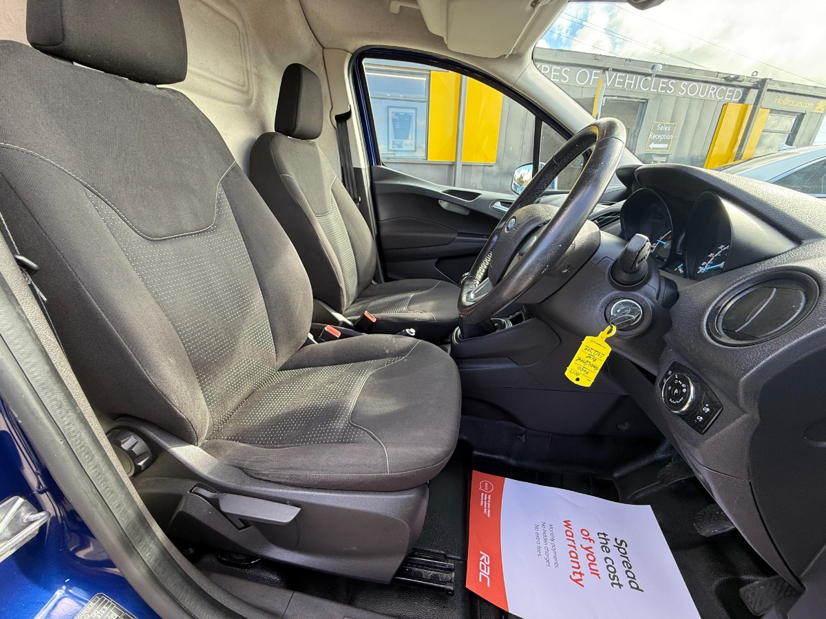 Ford Transit Courier Panel Van