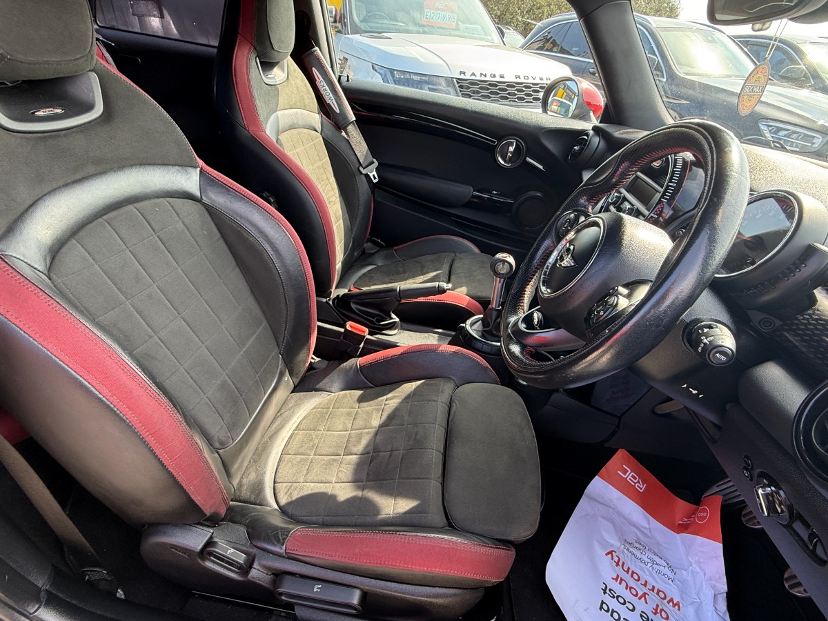 MINI Cooper Hatchback