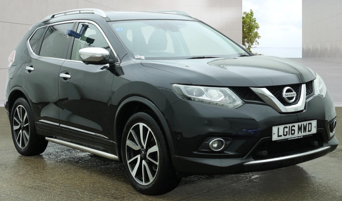 Nissan X-Trail SUV