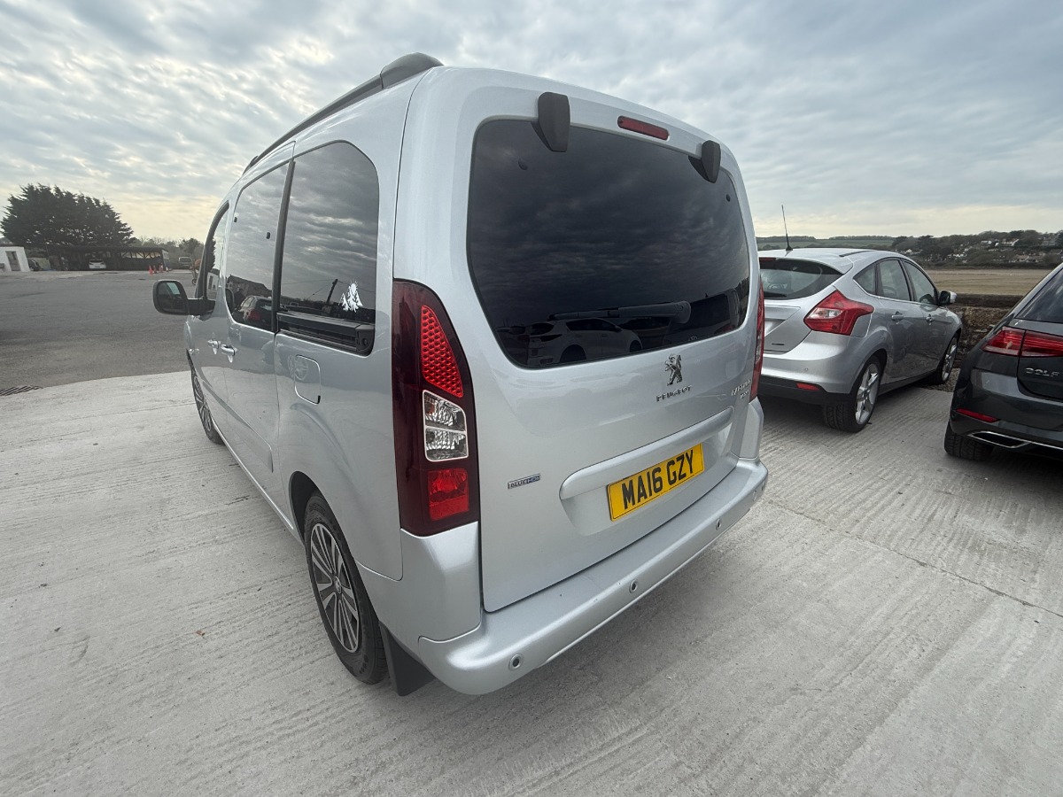 Peugeot Partner MPV