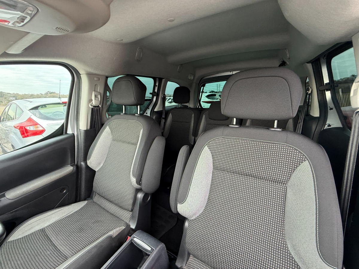 Peugeot Partner MPV