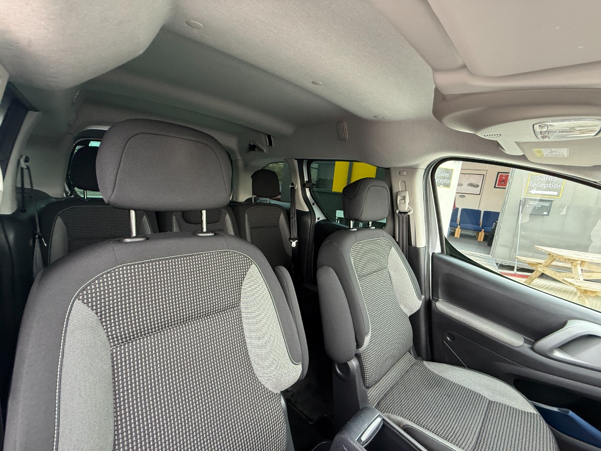 Peugeot Partner MPV