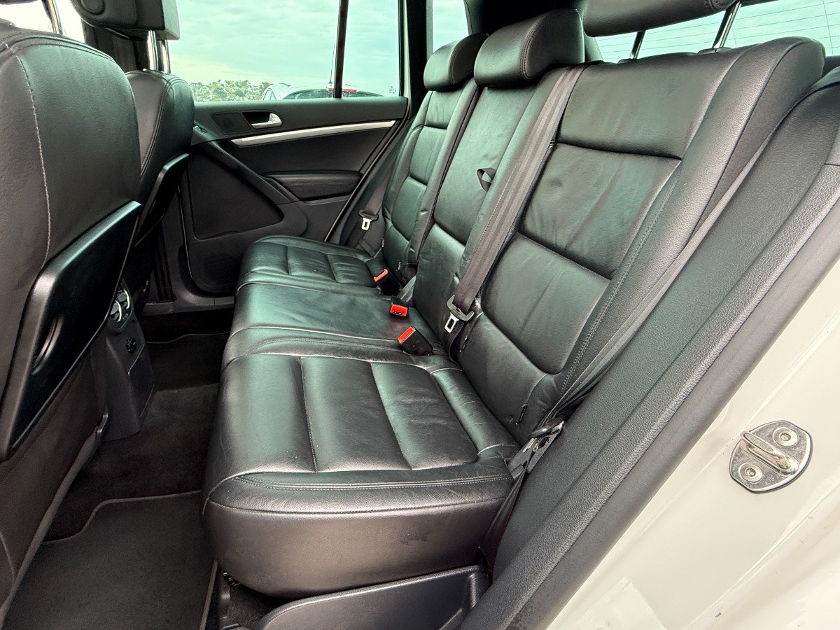 Volkswagen Tiguan SUV