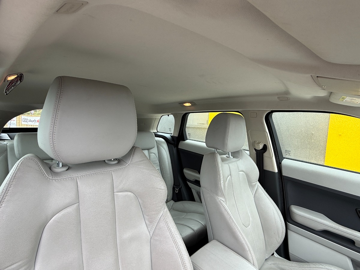 Land Rover Range Rover Evoque SUV