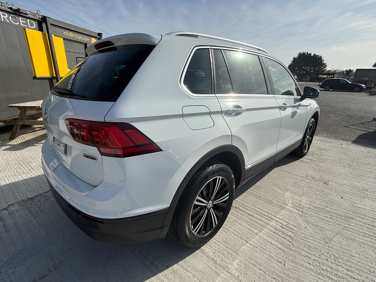 Volkswagen Tiguan SUV
