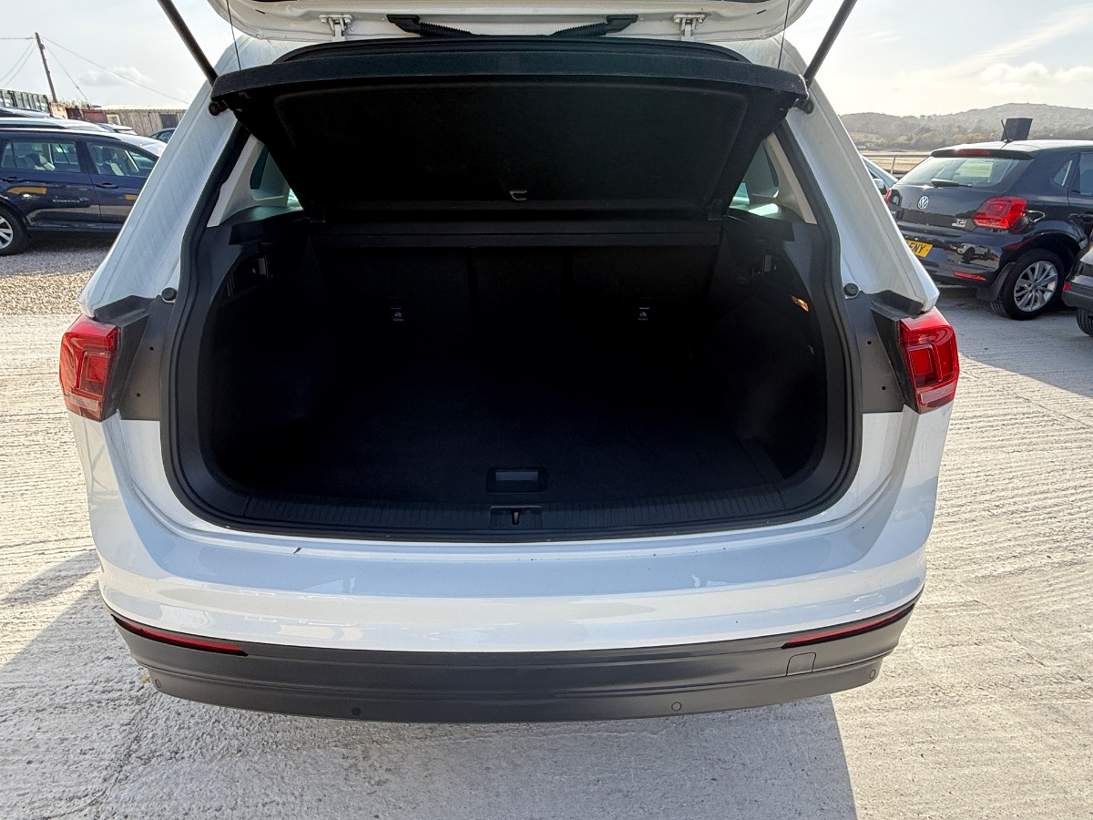 Volkswagen Tiguan SUV