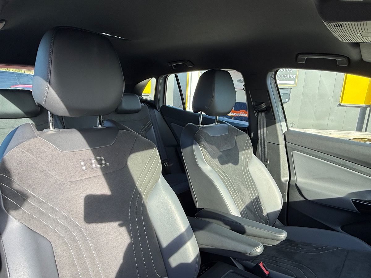Volkswagen ID.4 Hatchback
