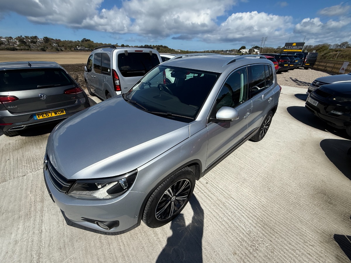 Volkswagen Tiguan SUV