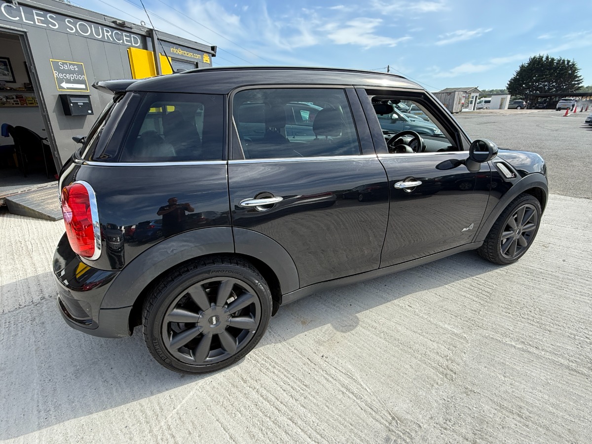 MINI Countryman Hatchback