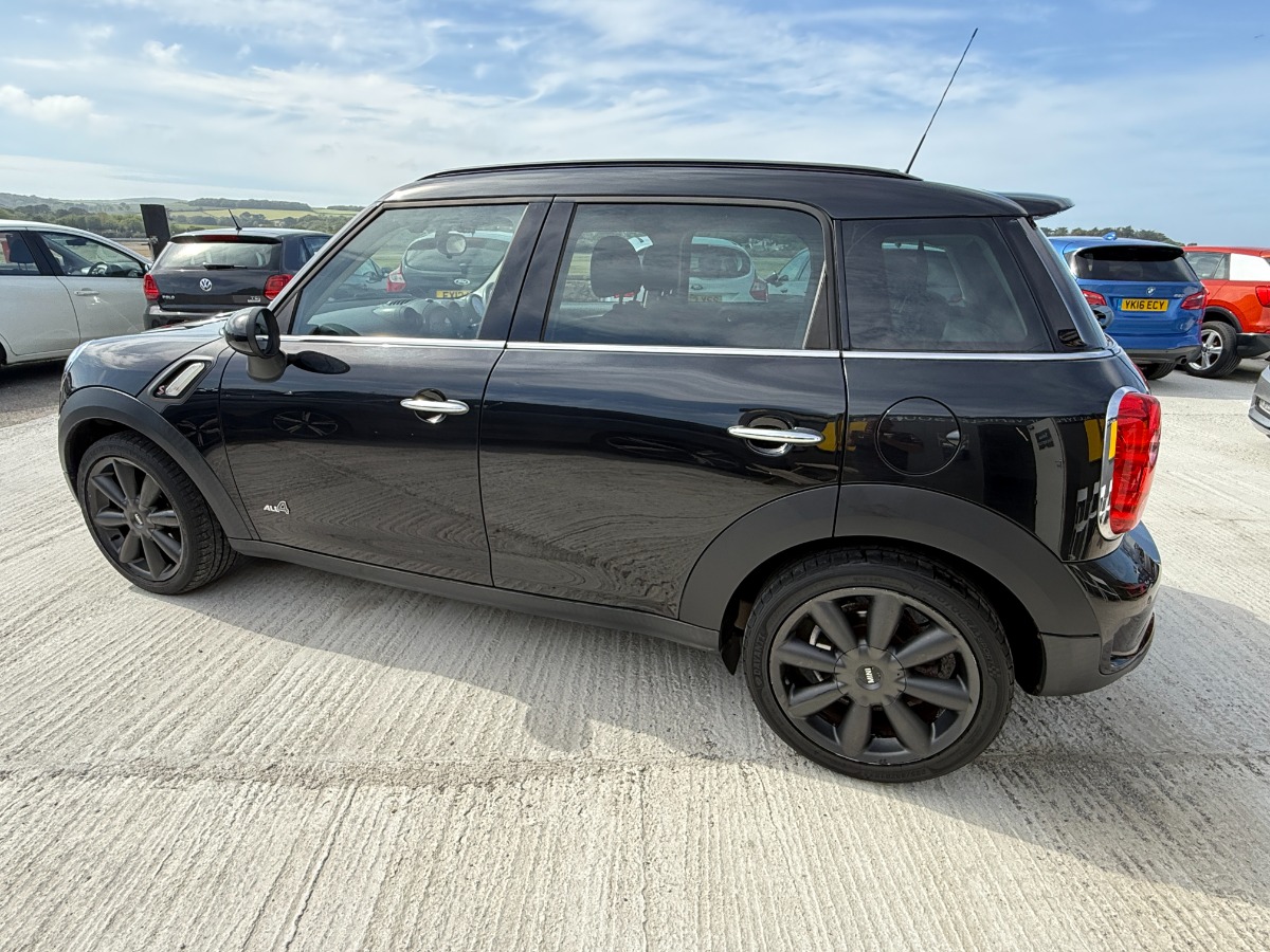 MINI Countryman Hatchback