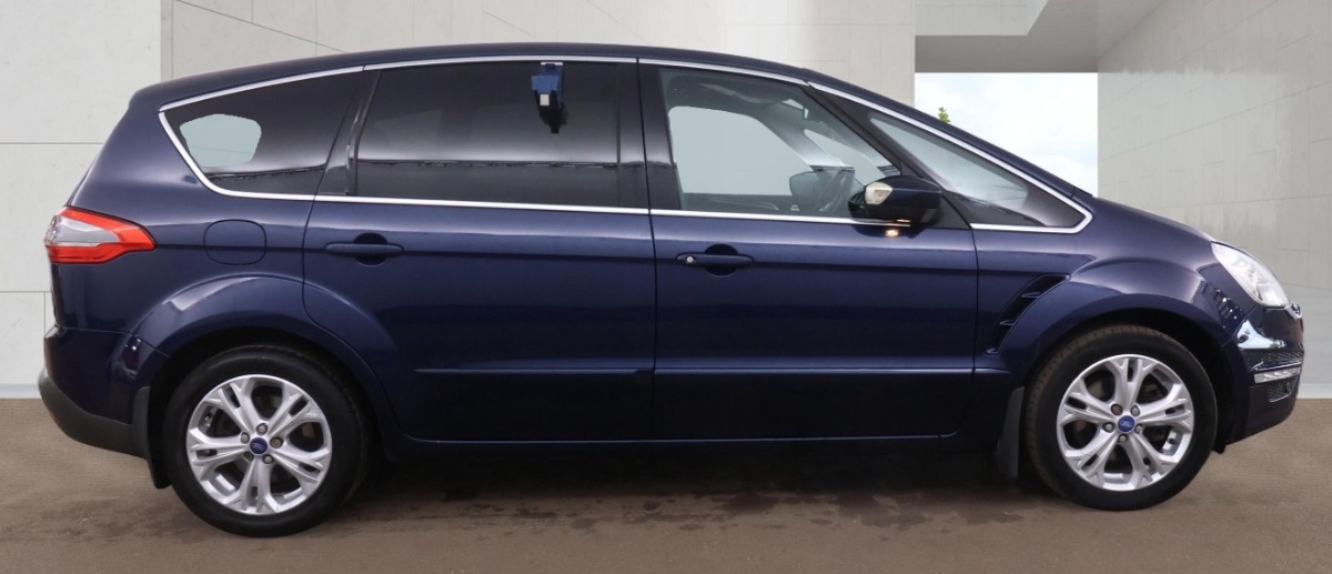 Ford S-Max MPV