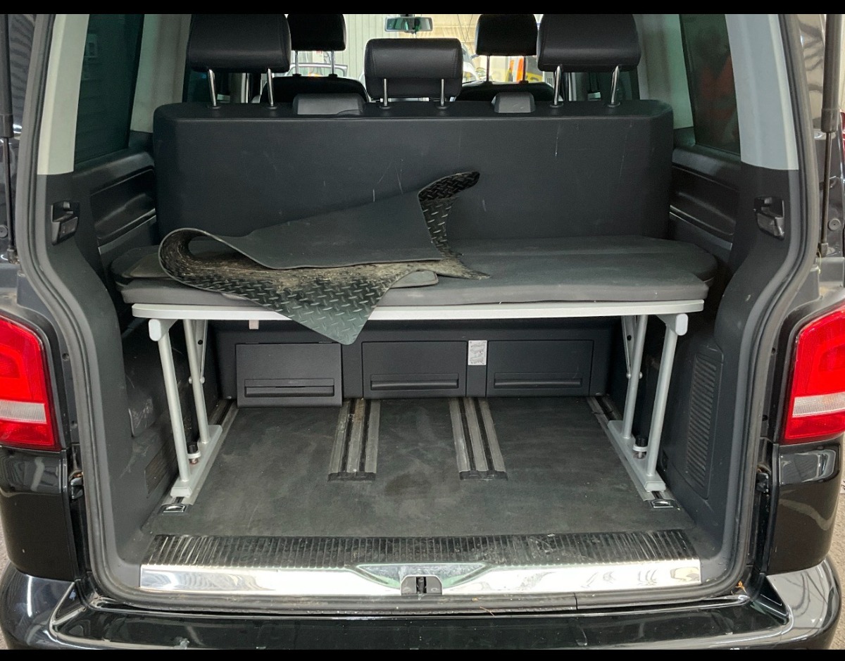 Volkswagen Caravelle MPV