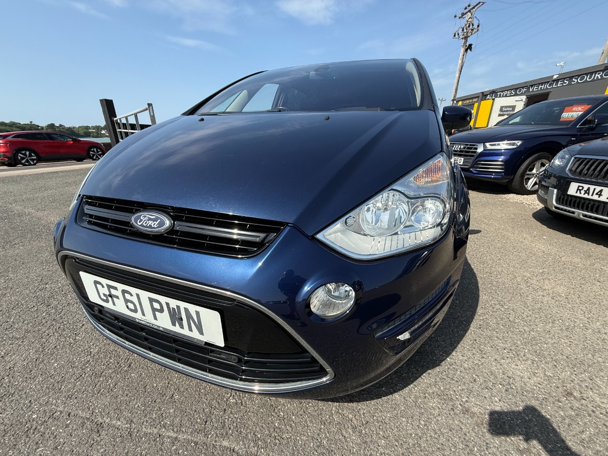 Ford S-Max MPV