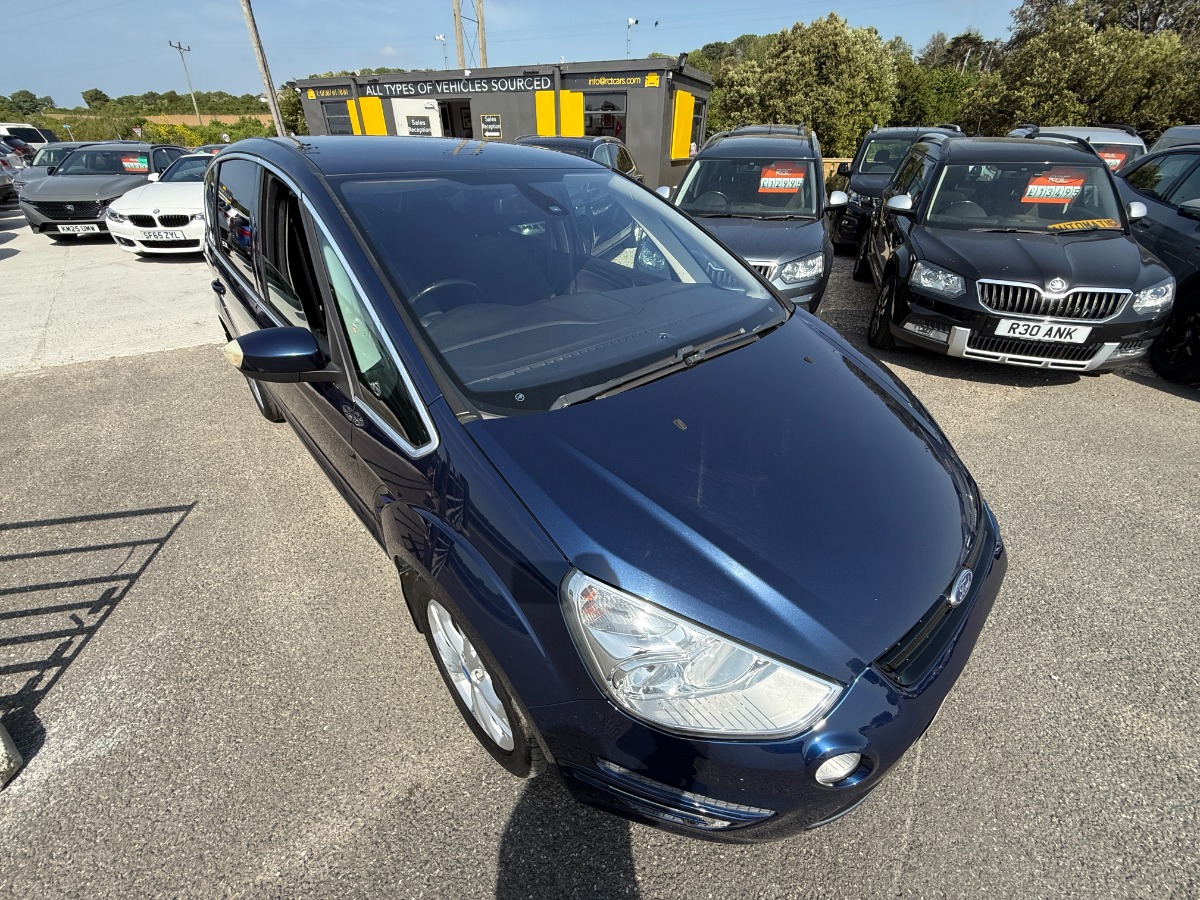 Ford S-Max MPV