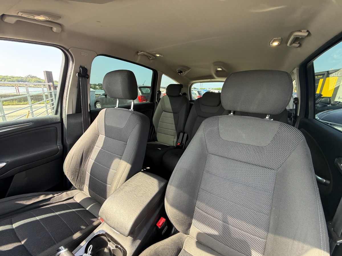 Ford S-Max MPV