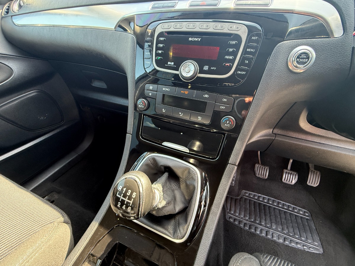 Ford S-Max MPV