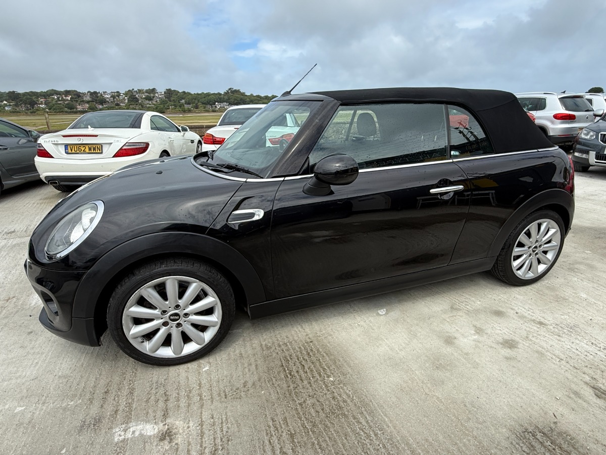 MINI Cooper Convertable