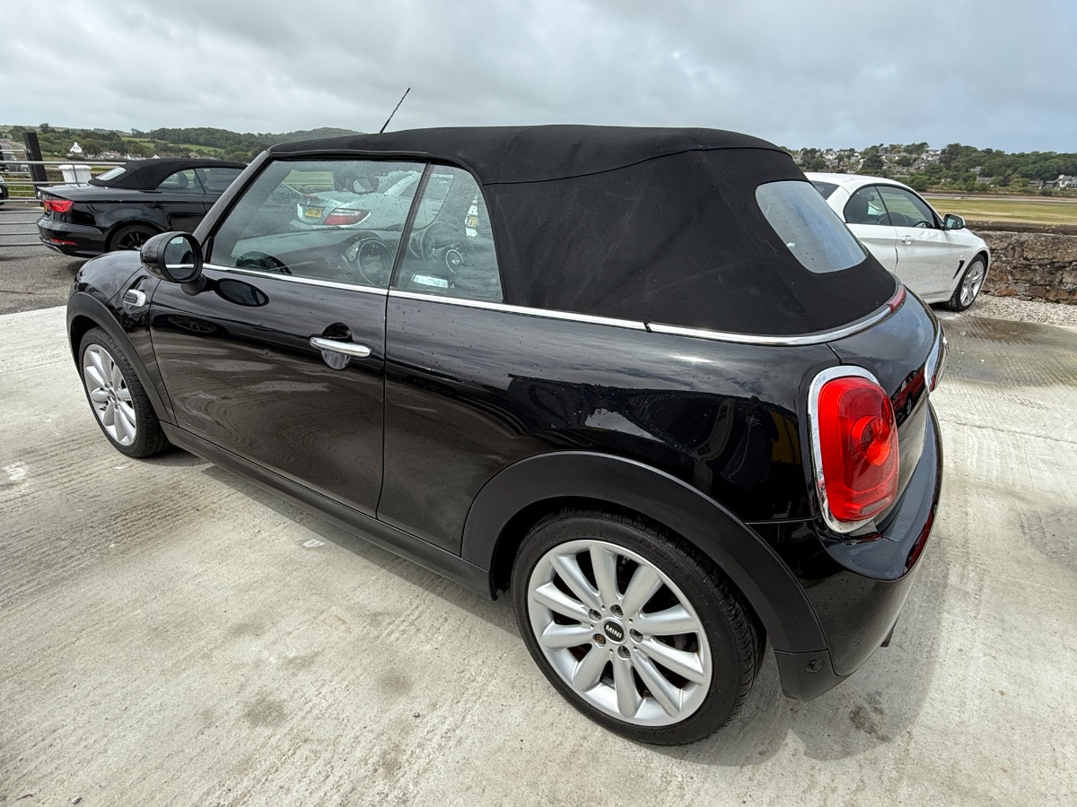 MINI Cooper Convertable