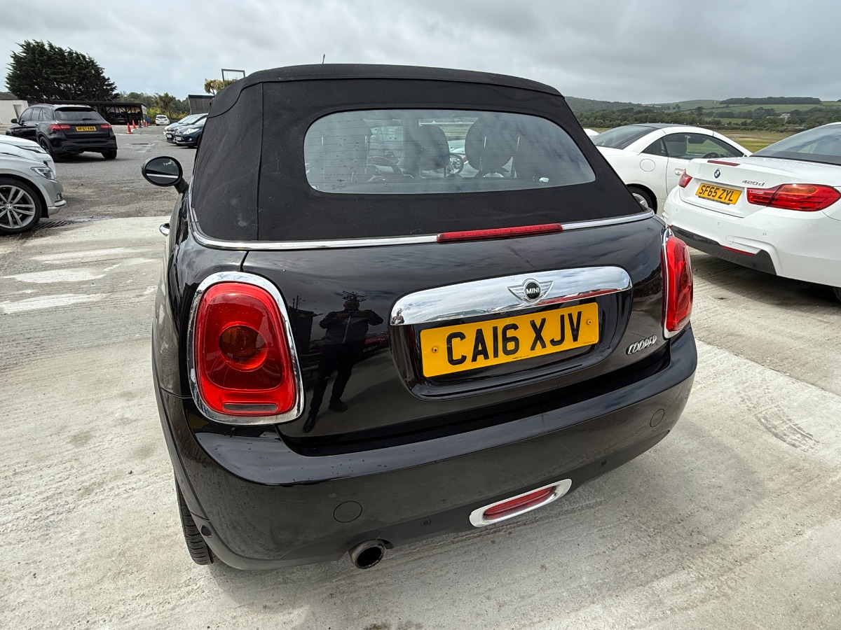 MINI Cooper Convertable