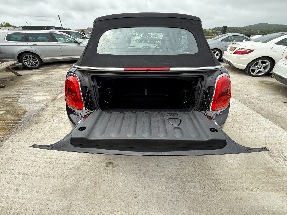 MINI Cooper Convertable