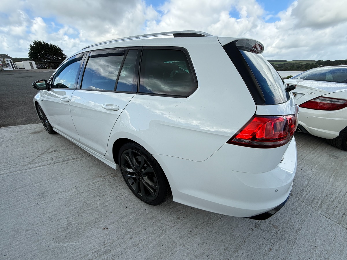 Volkswagen Golf Estate