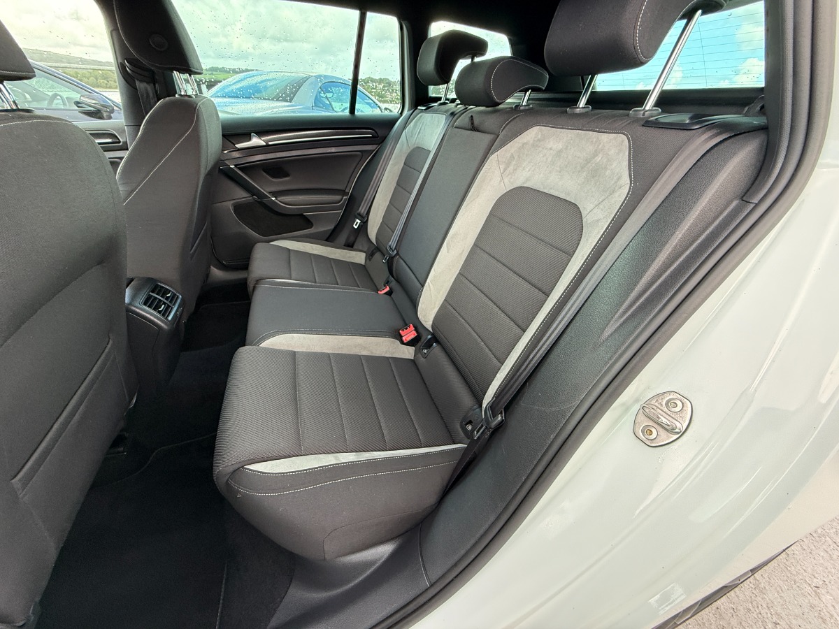 Volkswagen Golf Estate