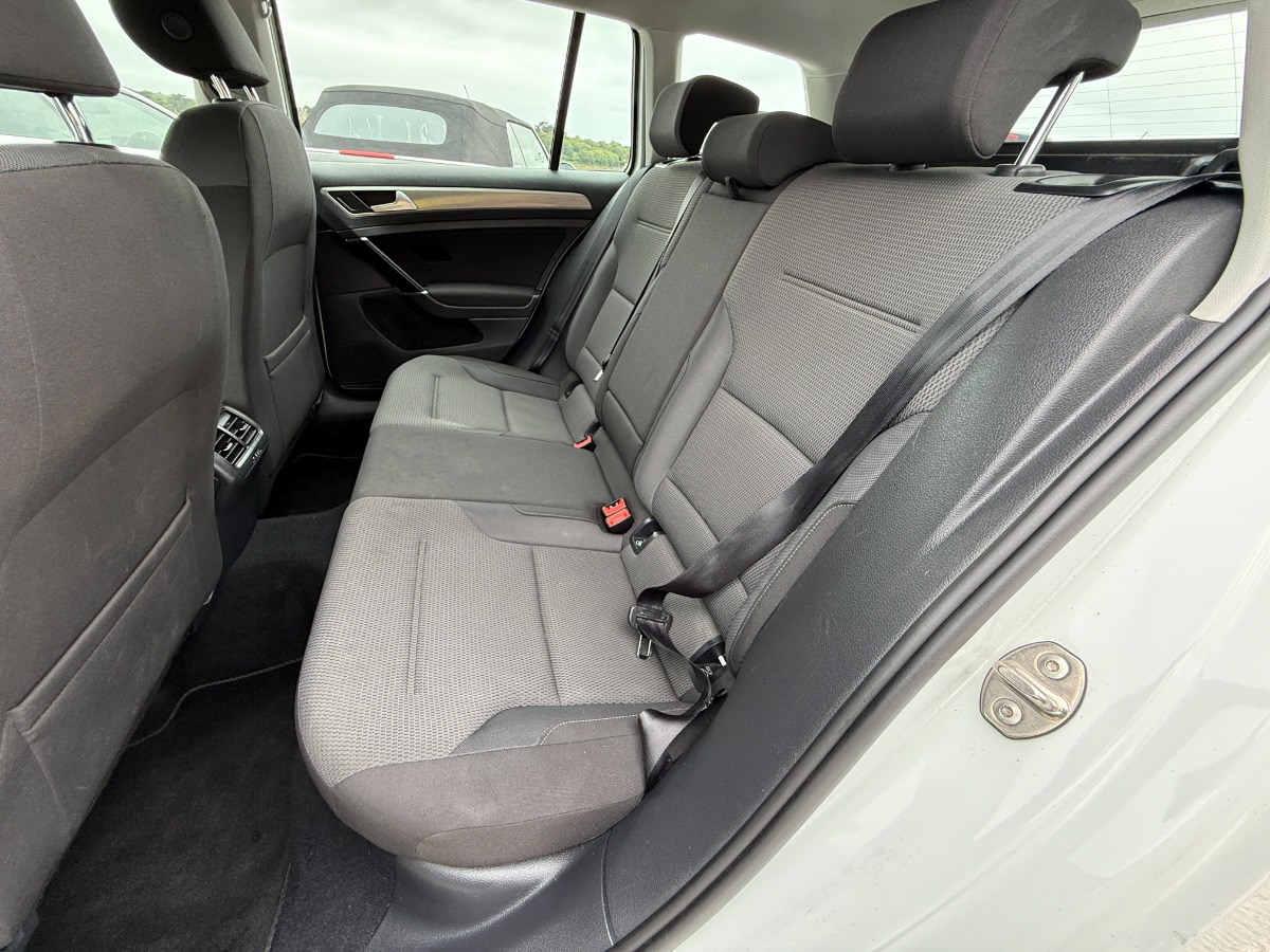 Volkswagen Golf Estate