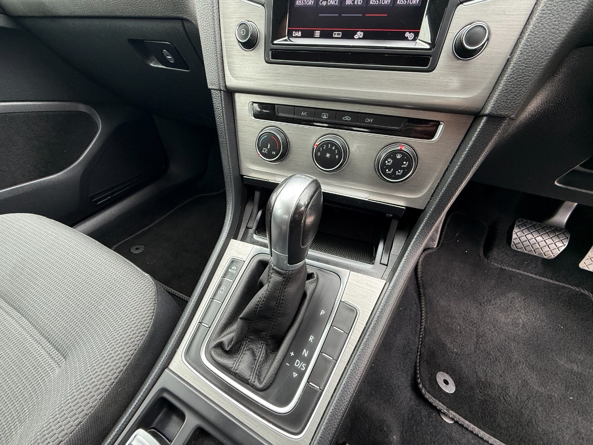 Volkswagen Golf Estate