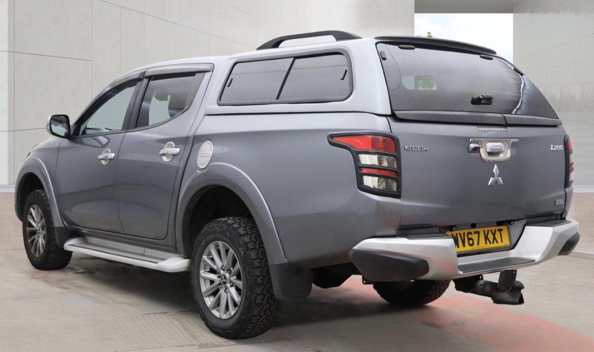 Mitsubishi L200 Pickup