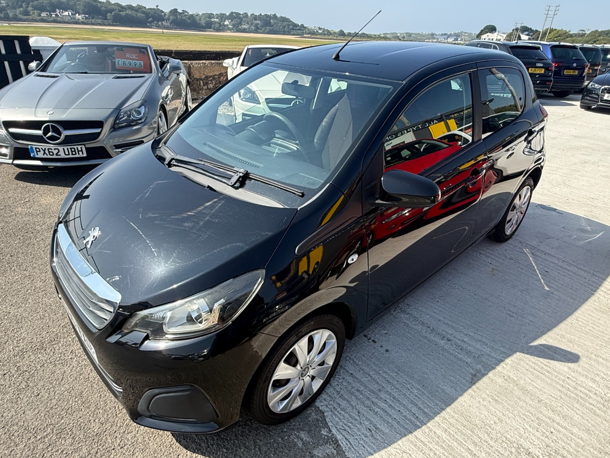 Peugeot 108 Hatchback