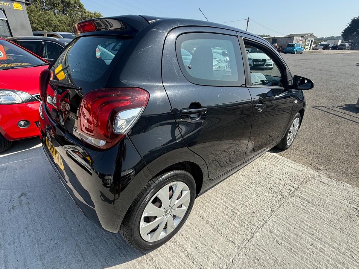 Peugeot 108 Hatchback
