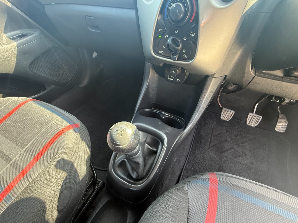 Peugeot 108 Hatchback