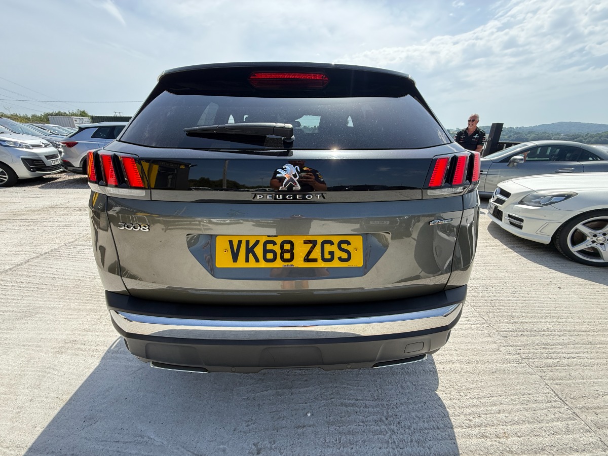 Peugeot 3008 Hatchback
