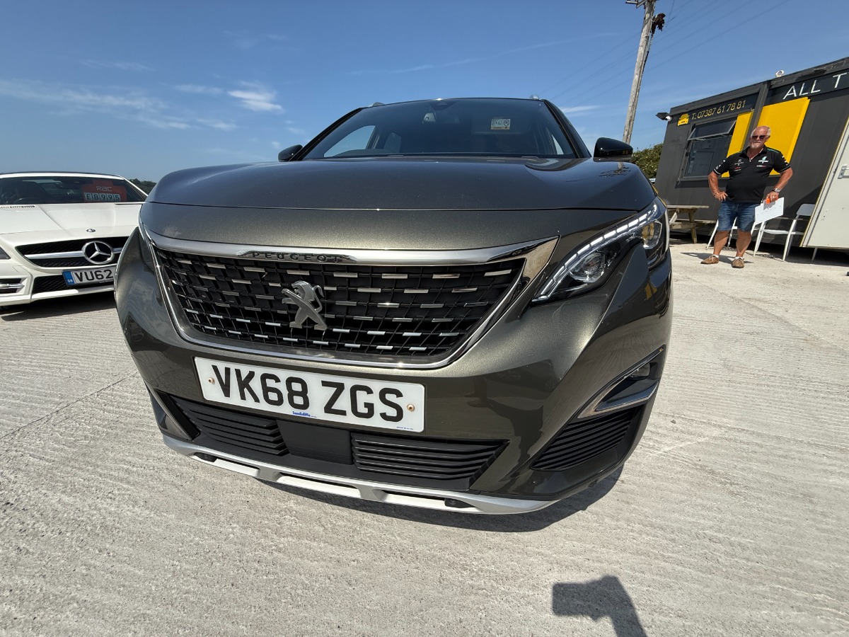Peugeot 3008 Hatchback