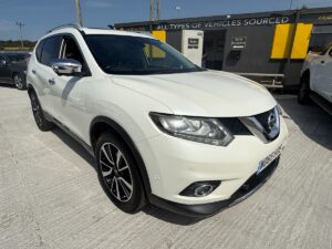 Nissan X-Trail SUV