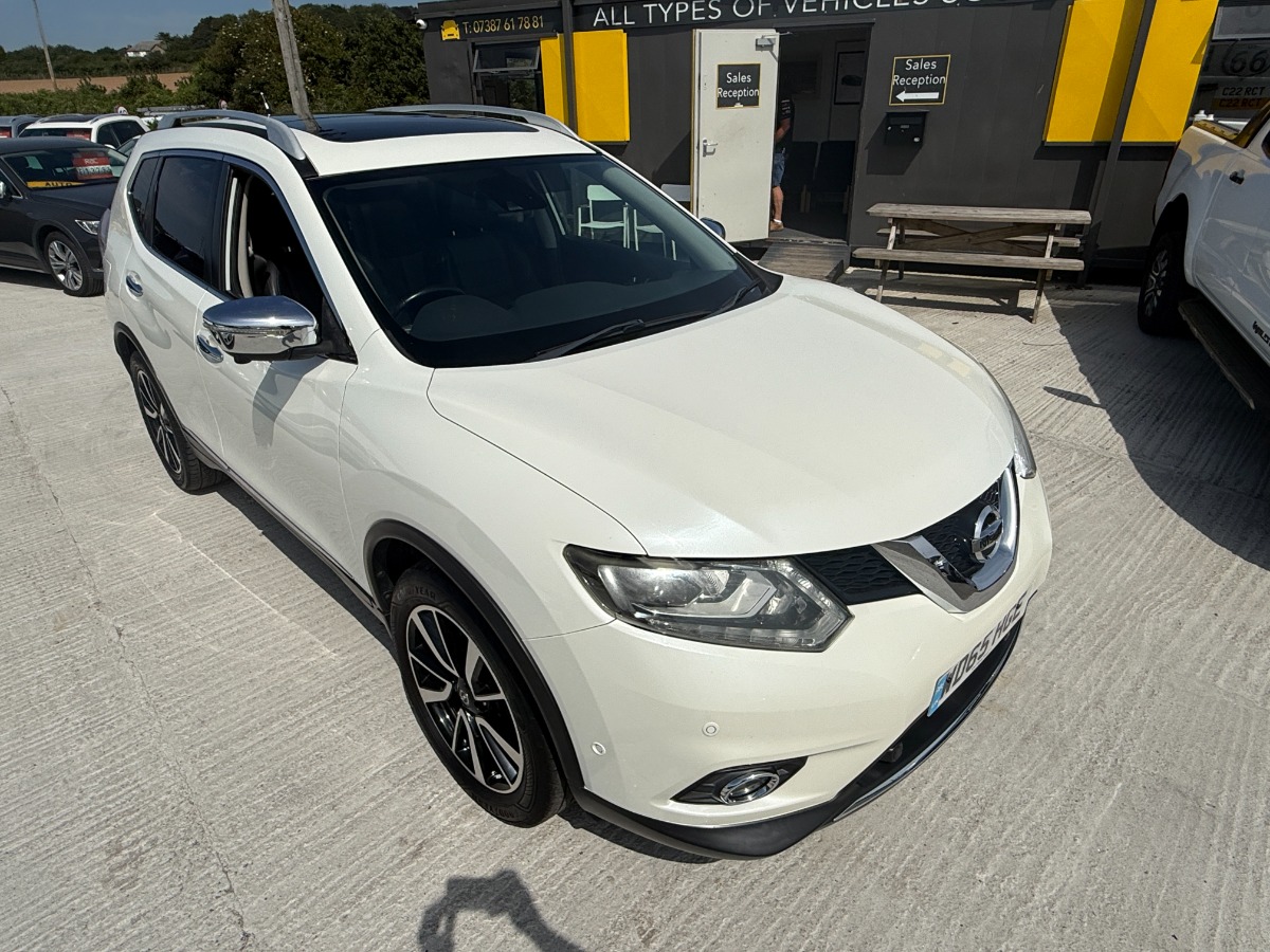 Nissan X-Trail SUV