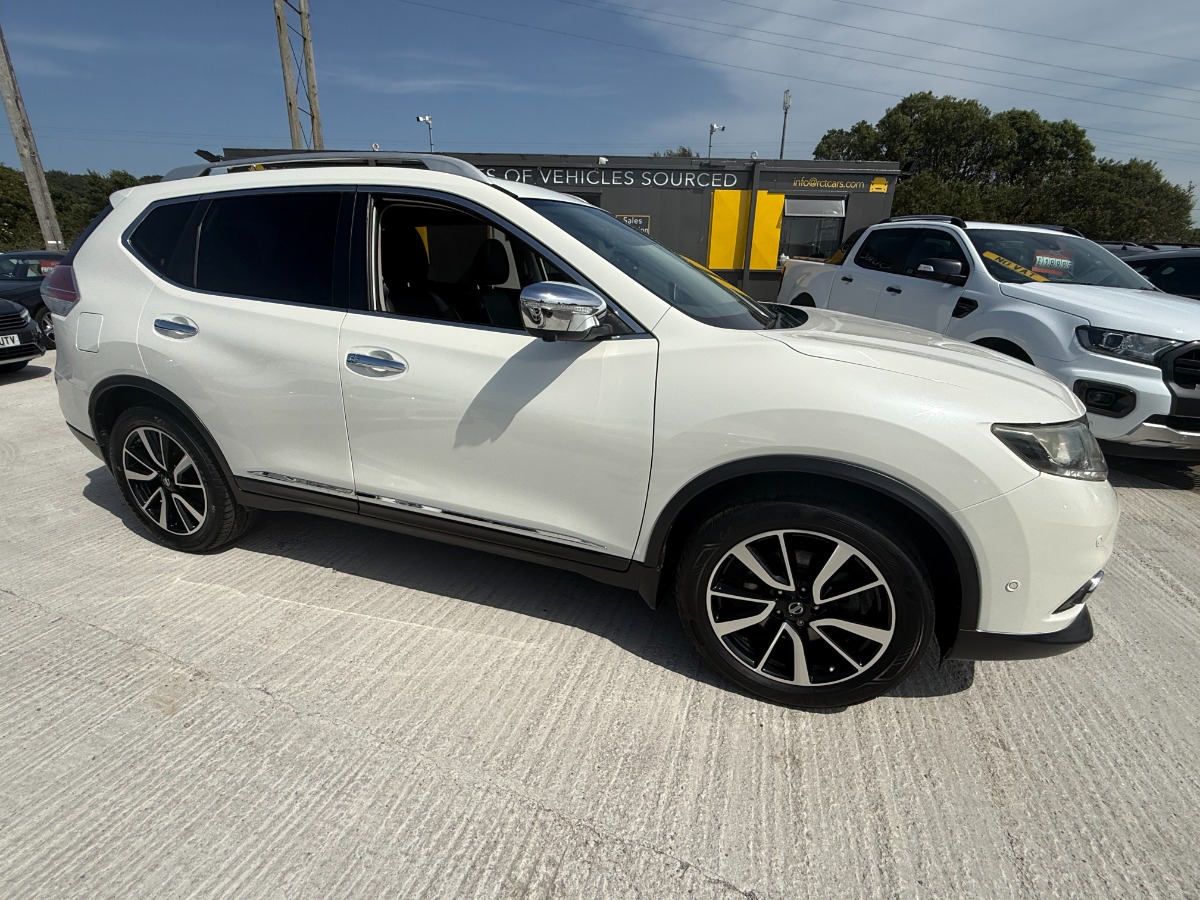Nissan X-Trail SUV