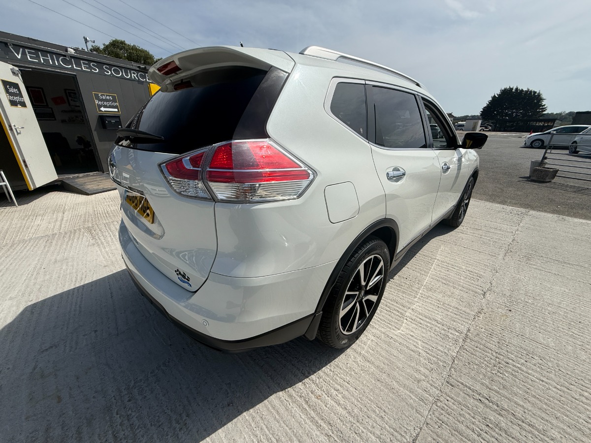 Nissan X-Trail SUV