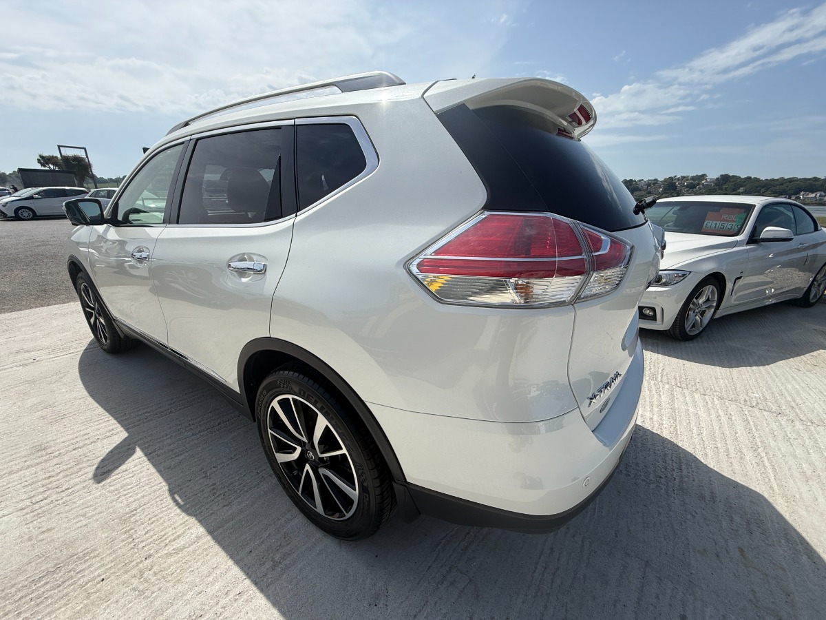 Nissan X-Trail SUV