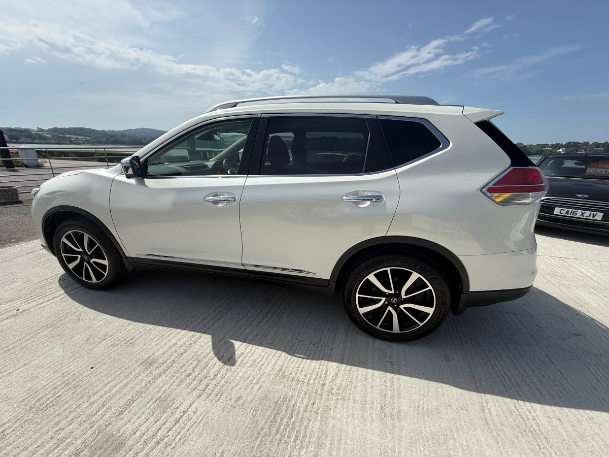 Nissan X-Trail SUV