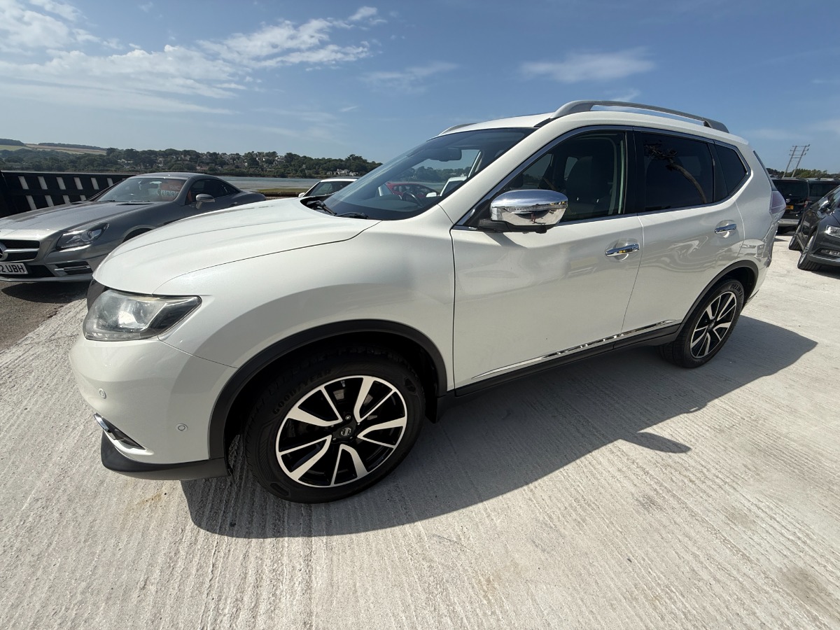Nissan X-Trail SUV