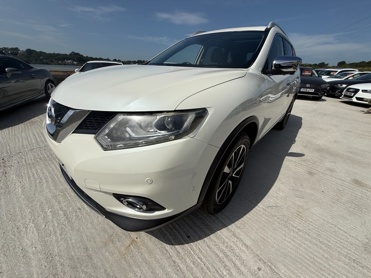 Nissan X-Trail SUV