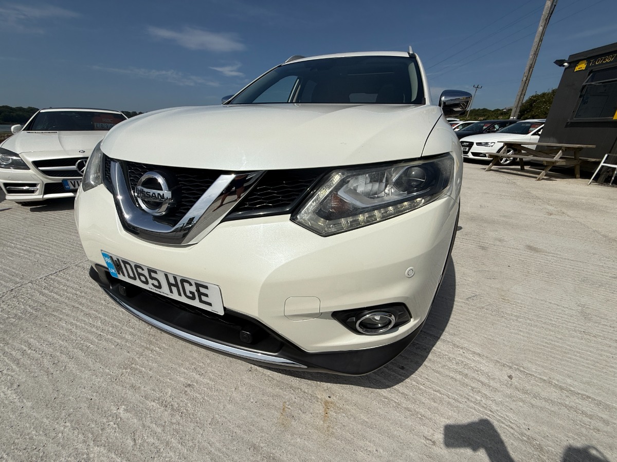 Nissan X-Trail SUV