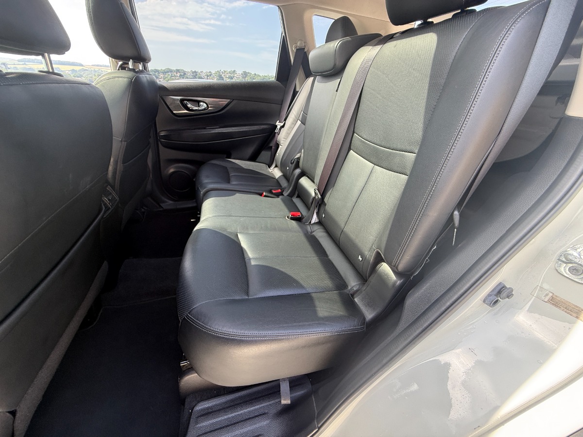 Nissan X-Trail SUV