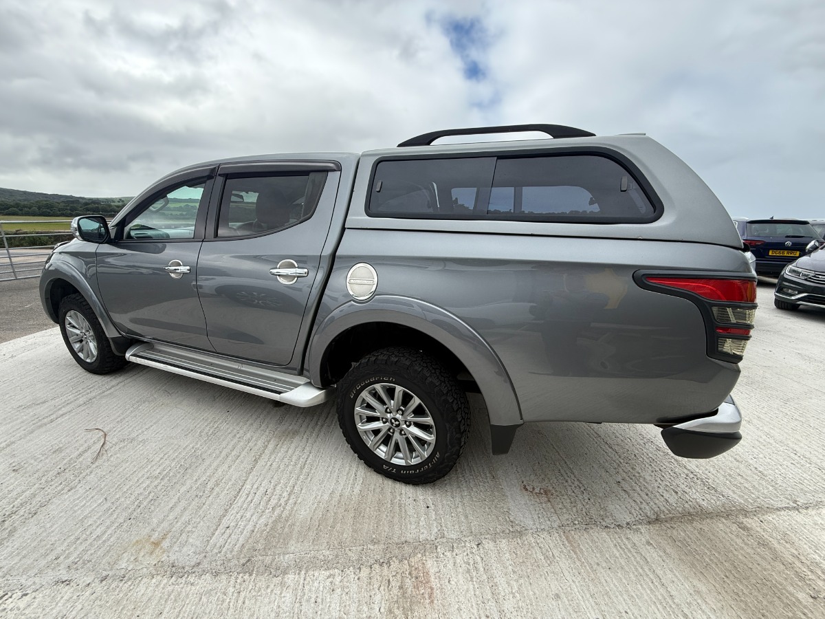 Mitsubishi L200 Pickup