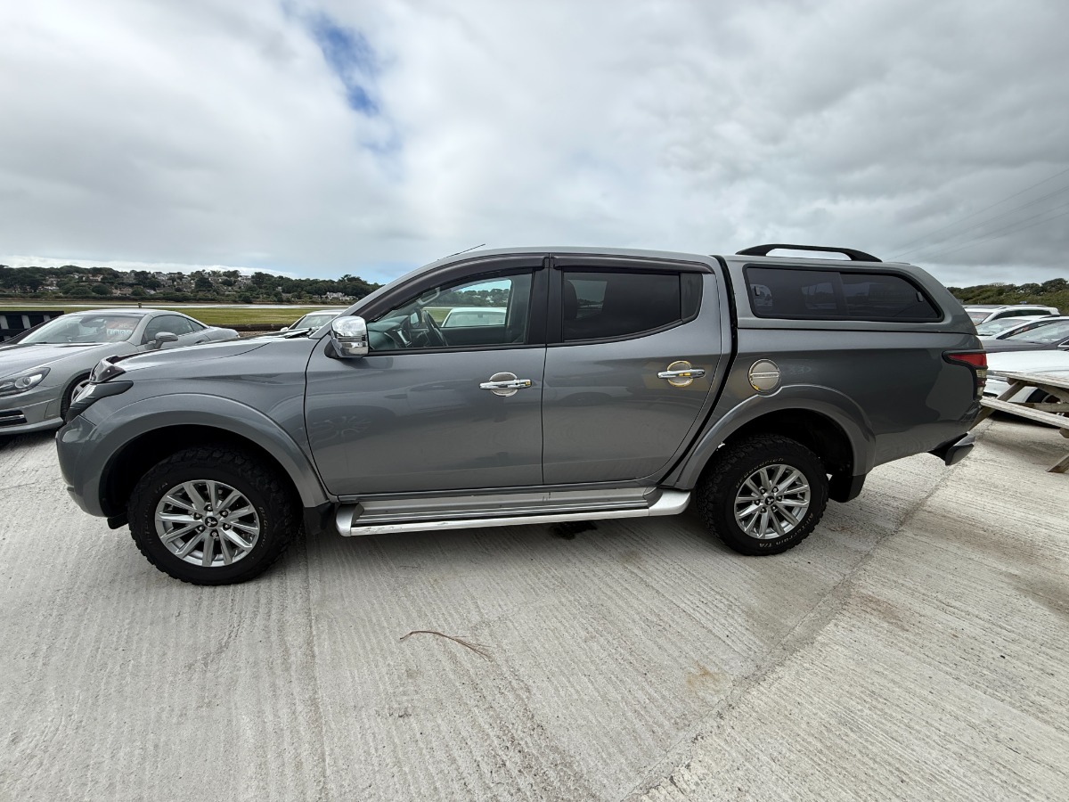 Mitsubishi L200 Pickup
