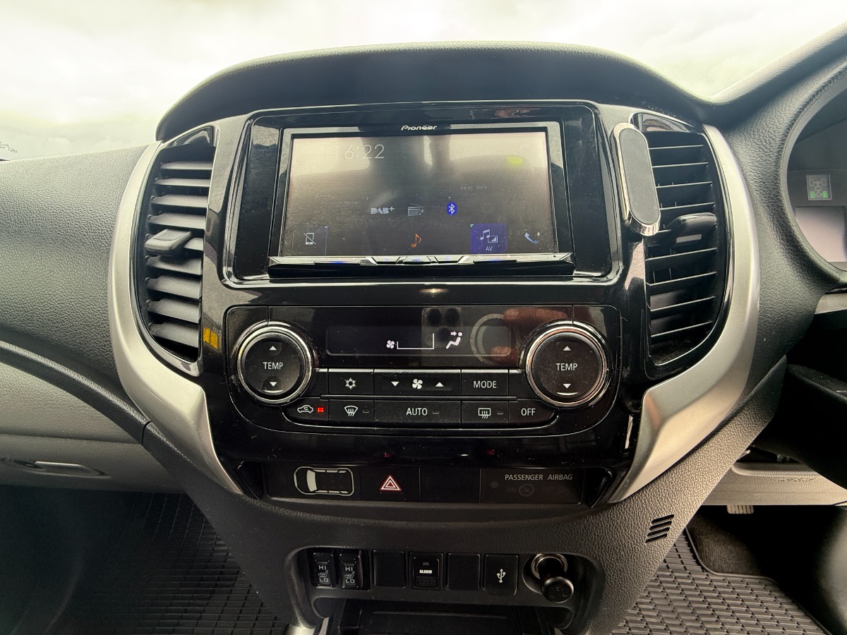 Mitsubishi L200 Pickup