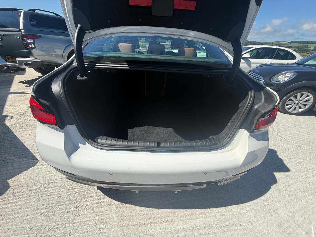 BMW 5 Series Saloon