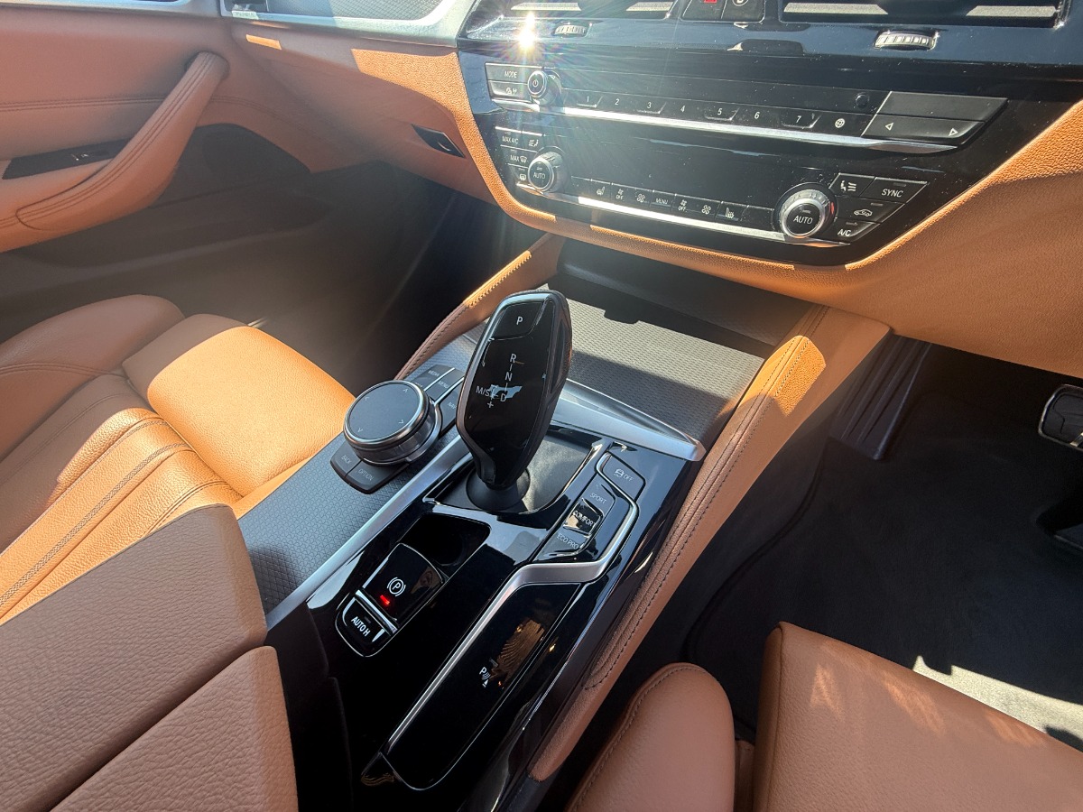 BMW 5 Series Saloon