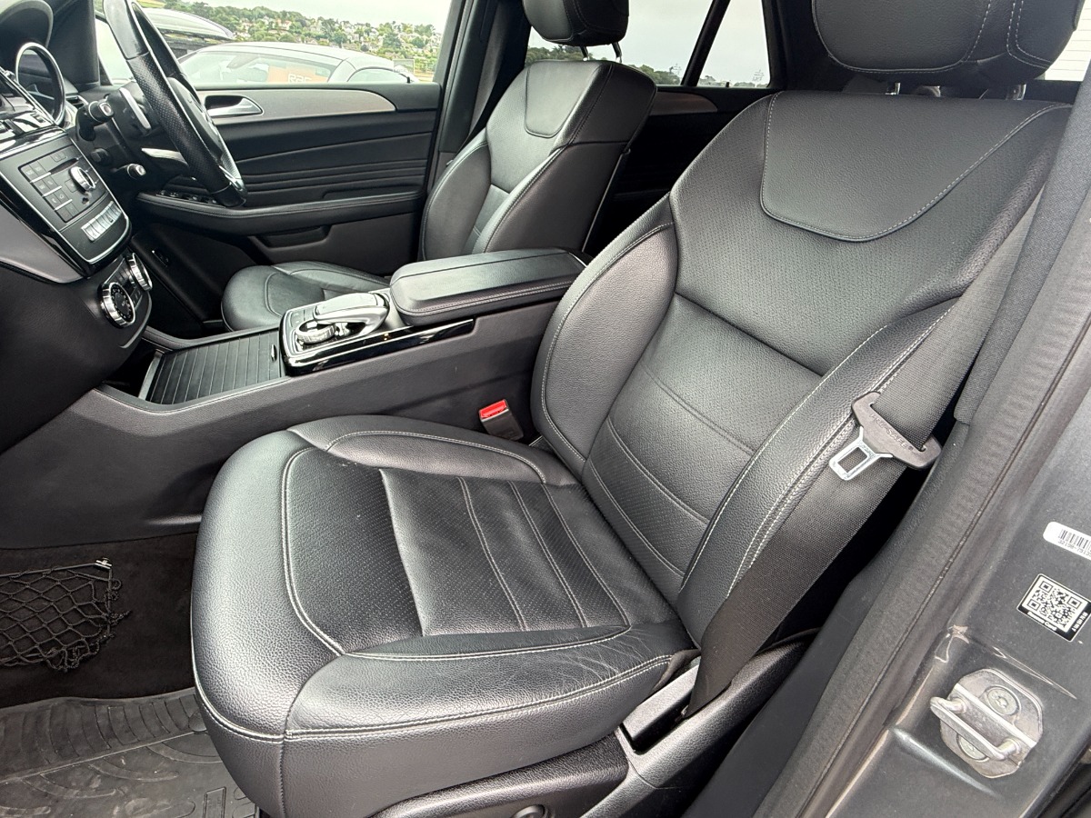 Mercedes Benz GLE SUV